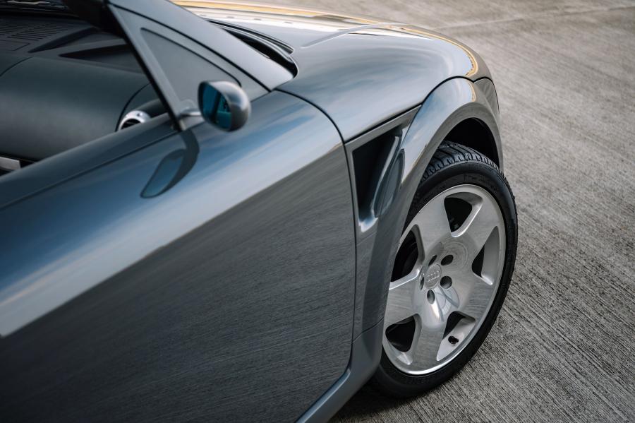 Детали экстерьера Audi TTS Roadster Concept 1995 года  (фото 8 из 14)